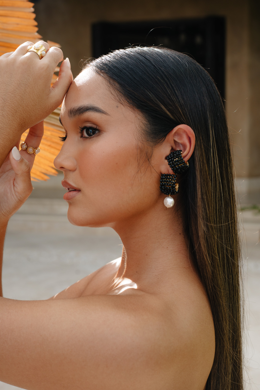 Cala Luna Earrings [Black/Pearl]
