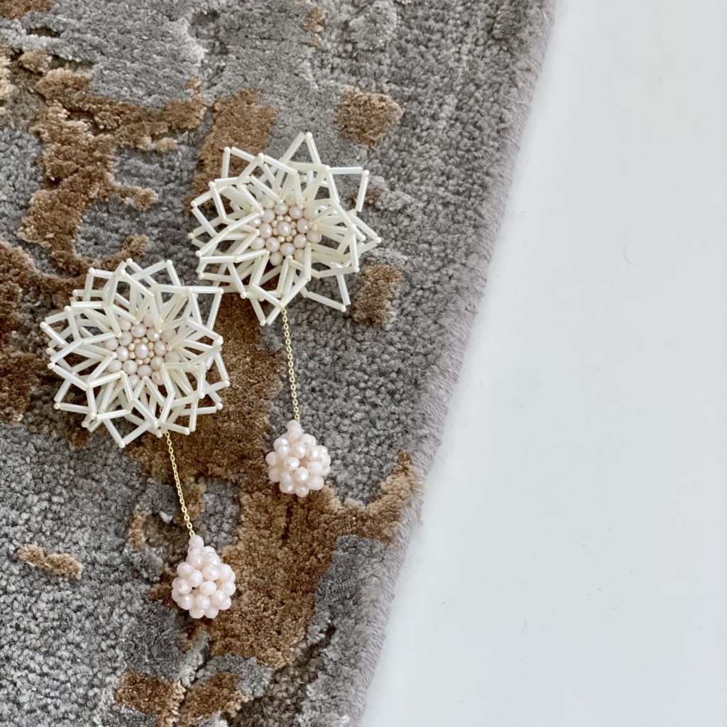 Di Praia Earrings [Beige]