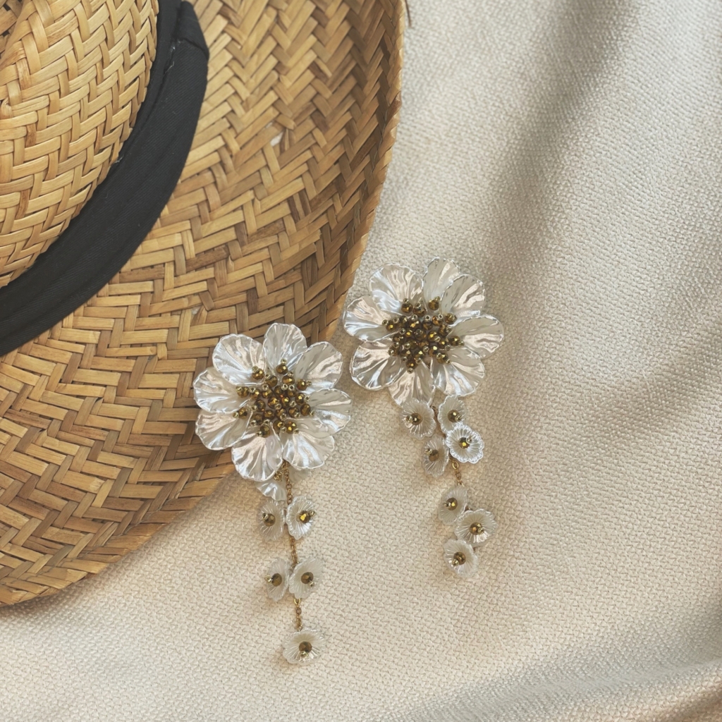 Rose Earrings [Gold]