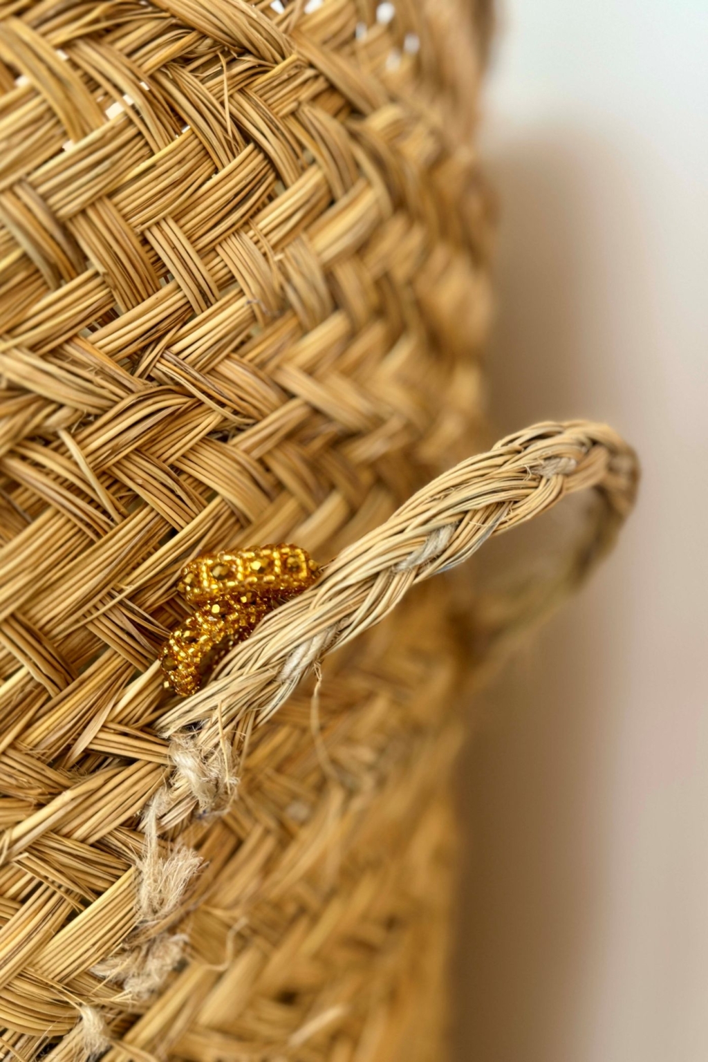 Dalma Ear Cuff [Gold] - Image 4