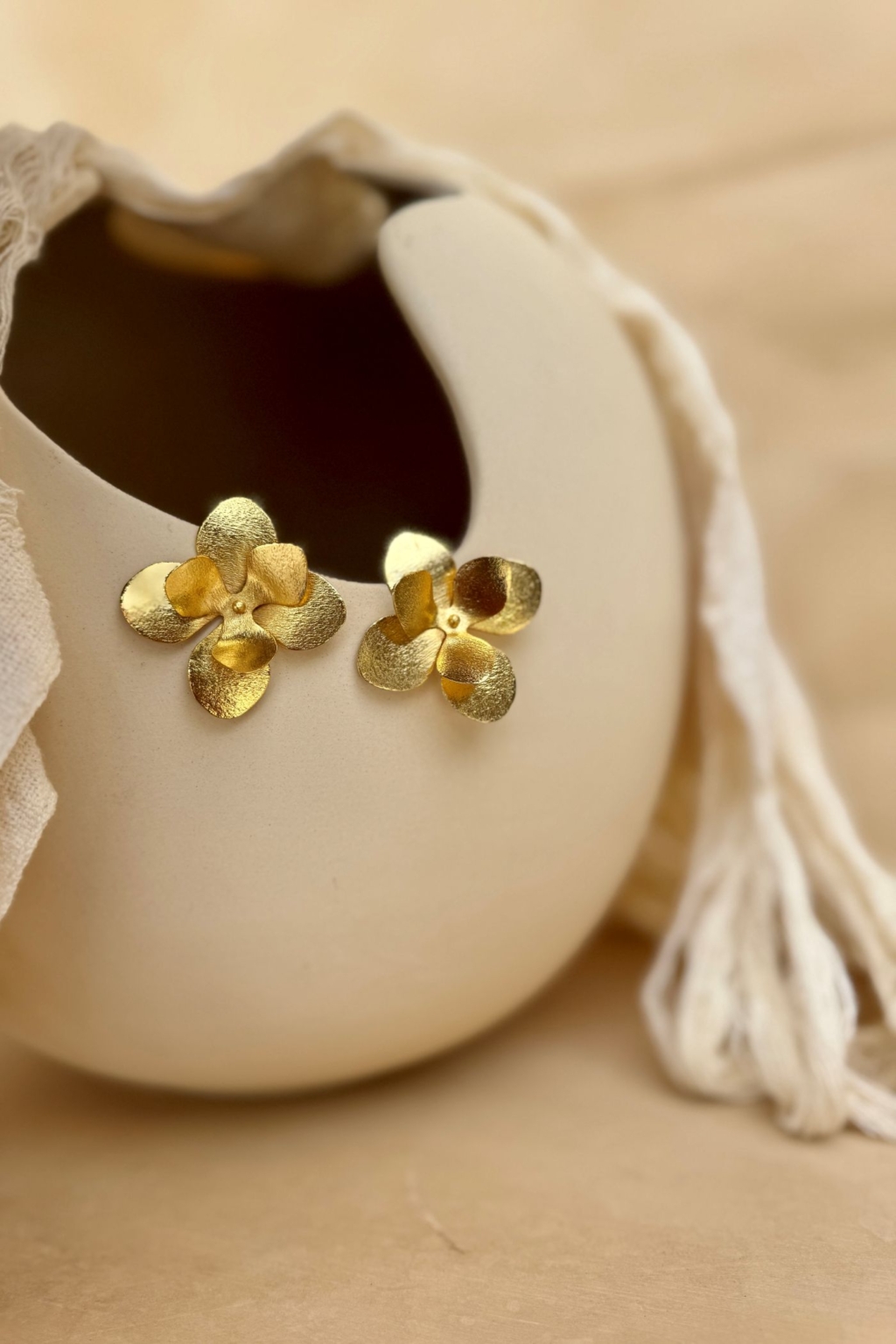 Calía Earrings - Image 3