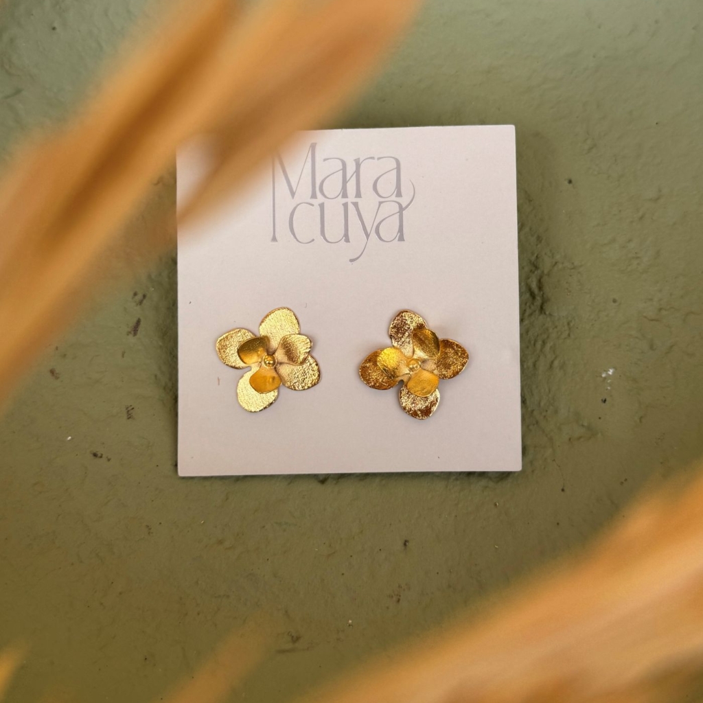 Mini Calía Earrings