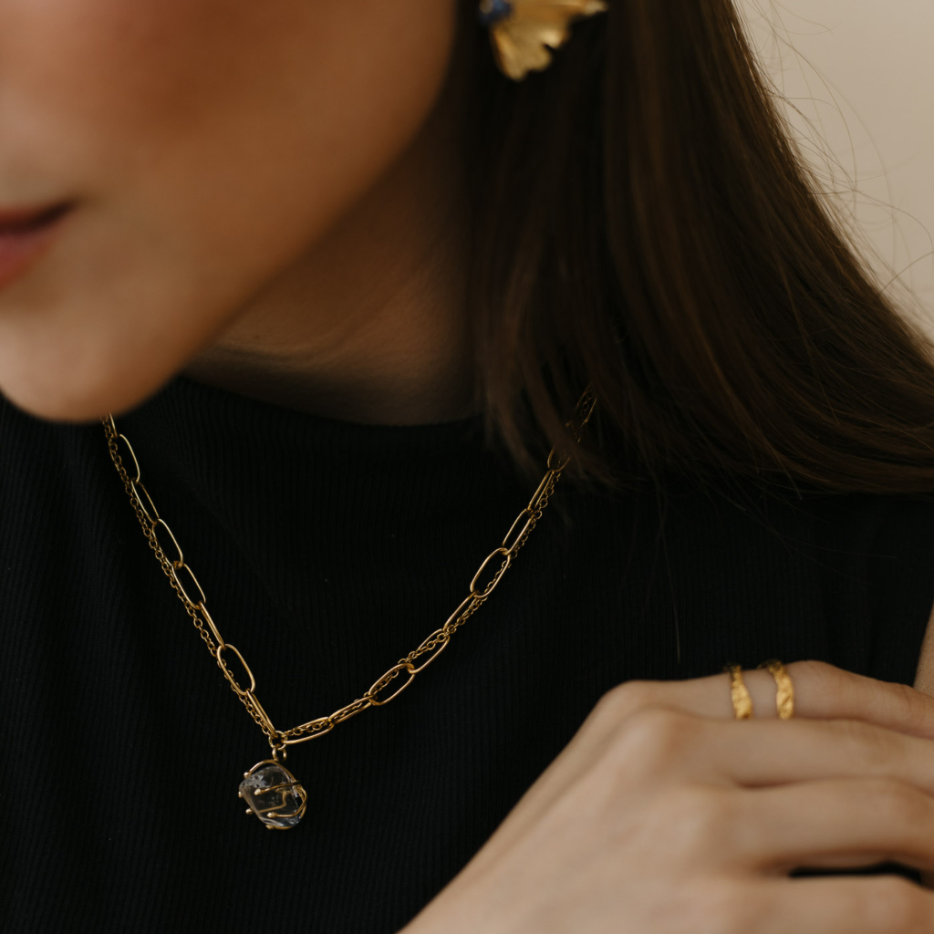 Calma Amuleto Necklace [Cuarzo]